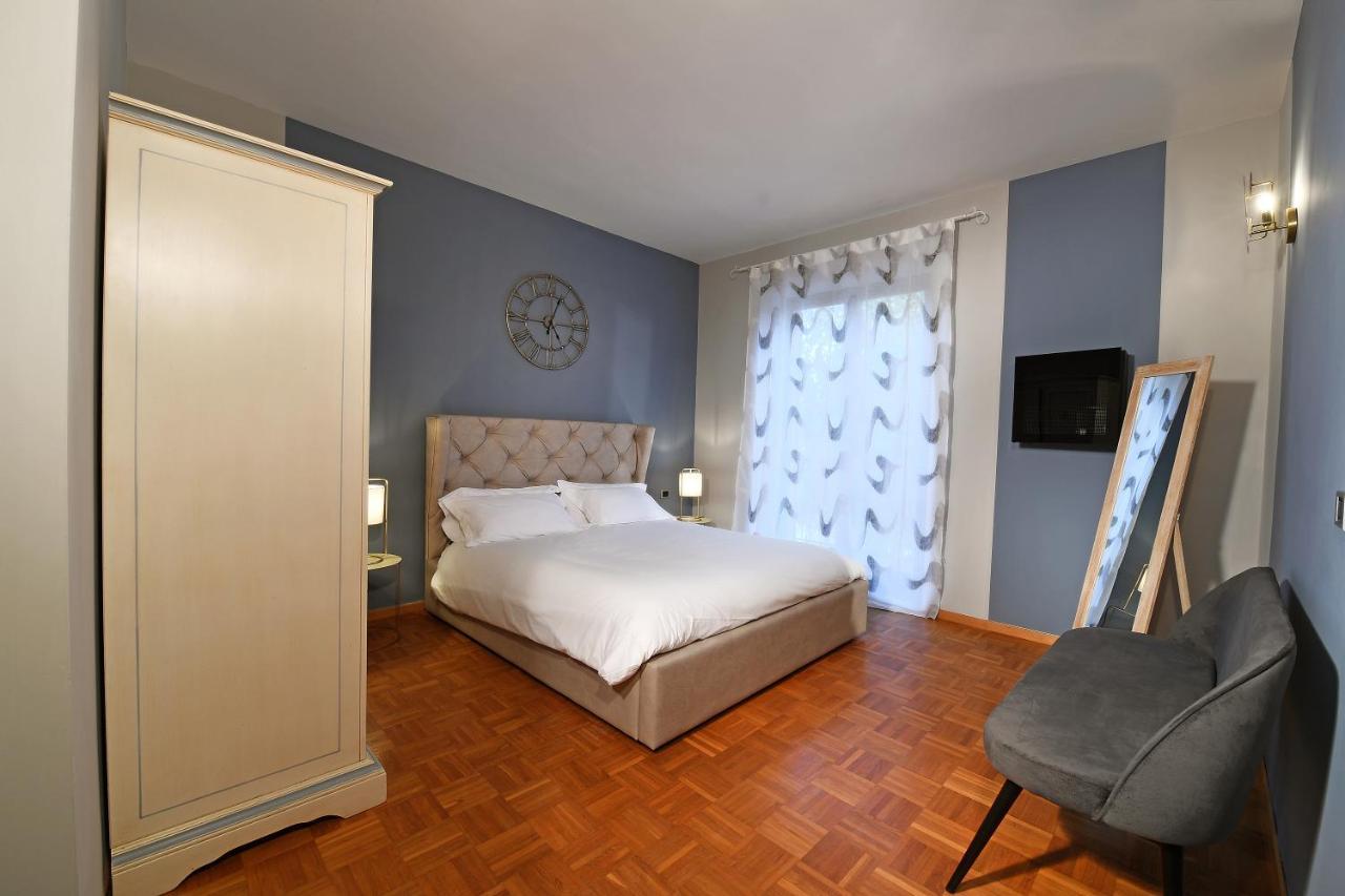 Panoramic Villa Garassino - Country Rooms And Fine Restaurant Treiso Ngoại thất bức ảnh