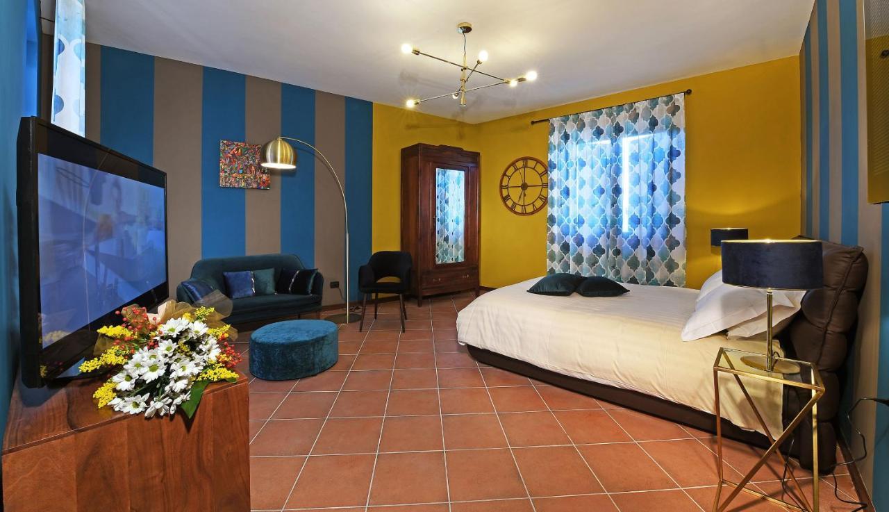 Panoramic Villa Garassino - Country Rooms And Fine Restaurant Treiso Ngoại thất bức ảnh