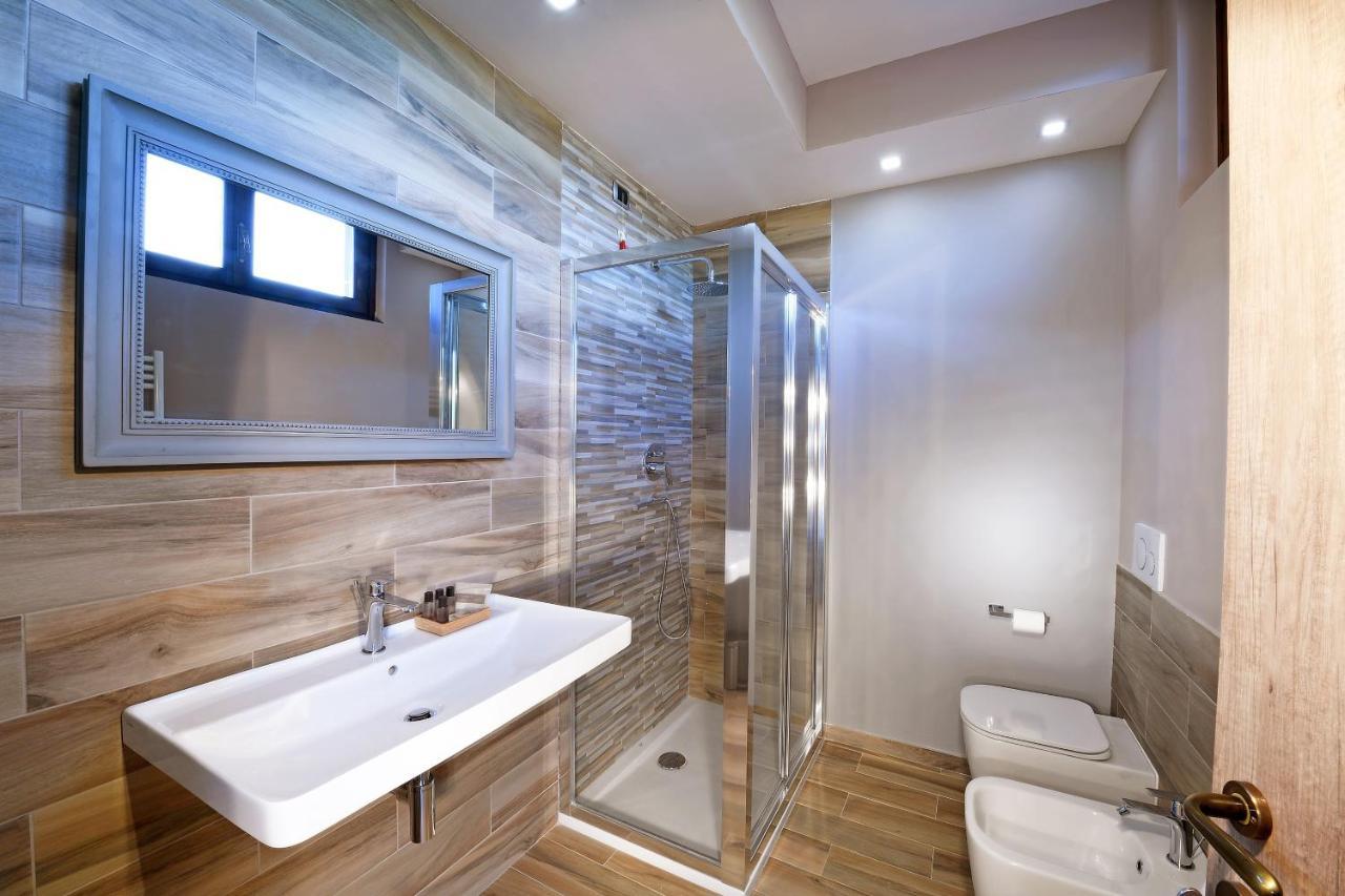 Panoramic Villa Garassino - Country Rooms And Fine Restaurant Treiso Ngoại thất bức ảnh