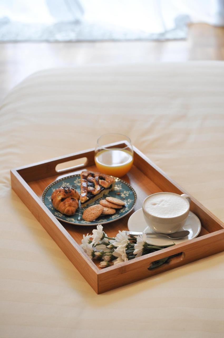Panoramic Villa Garassino - Country Rooms And Fine Restaurant Treiso Ngoại thất bức ảnh