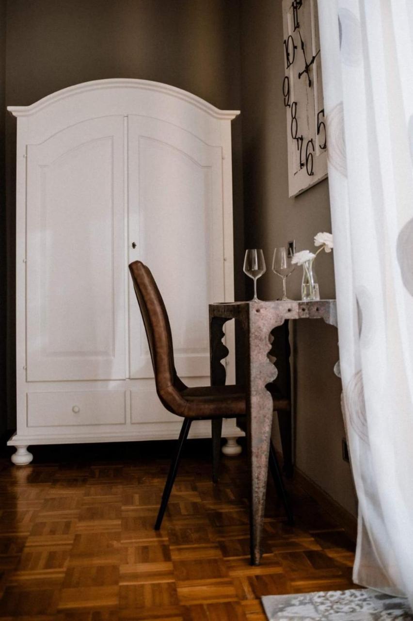 Panoramic Villa Garassino - Country Rooms And Fine Restaurant Treiso Ngoại thất bức ảnh